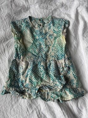 Bundle: Stylish Girls' Outfit Set with Top and Dress